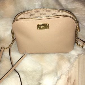 Michael Kors purse /EXCELLENT Condition/Authentic